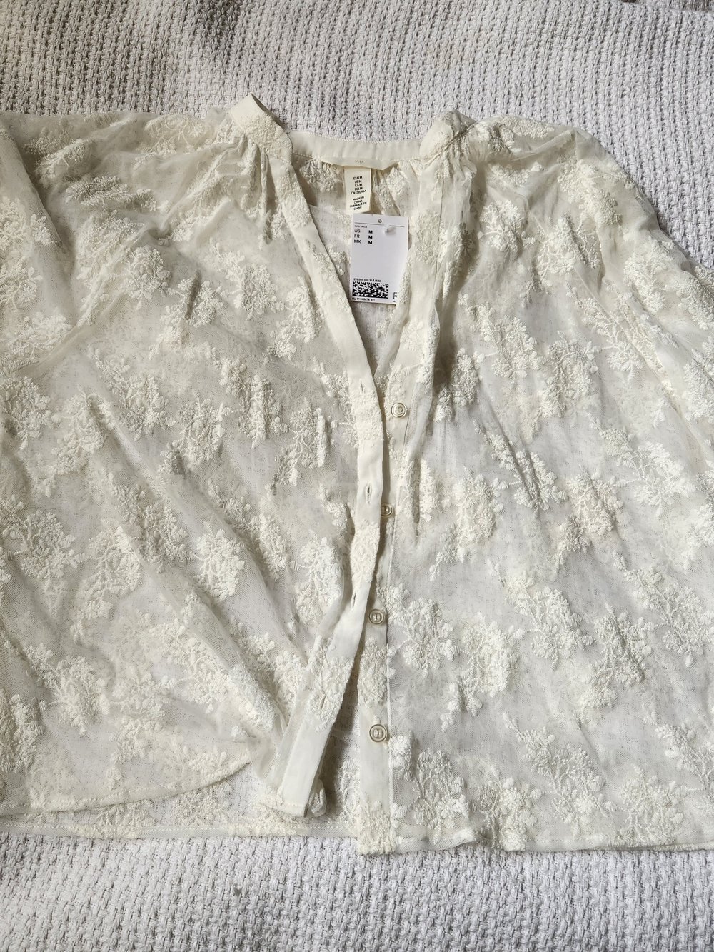 H&M NWT Sheer Ivory Embroidered Button-Front Blouse Sz Medium